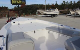 KENCRAFT CENTER CONSOLE BAY BOAT SPACIOUS BOW